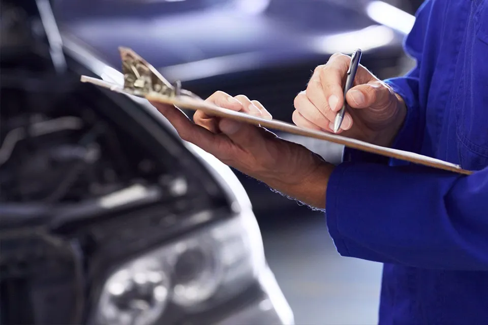Dicas para não cair em golpe na hora de revisar o carro